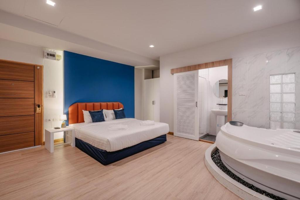 Blue Rabbit Phuket Patong